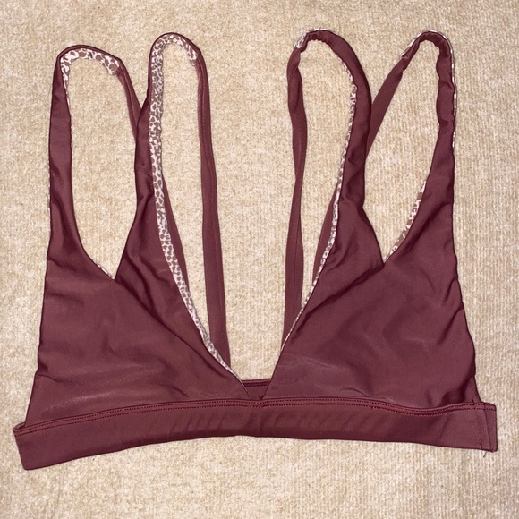 Acacia Swimwear - Picture 1 of 3